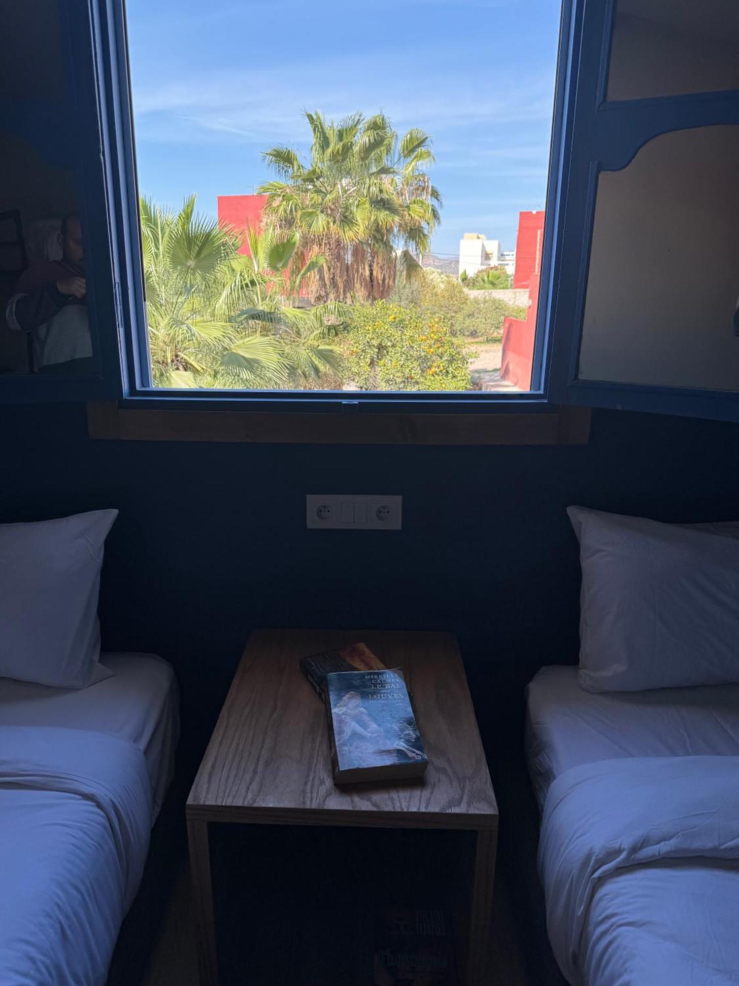 Playa Del Sol Surf House Hostel Tamraght Buitenkant foto
